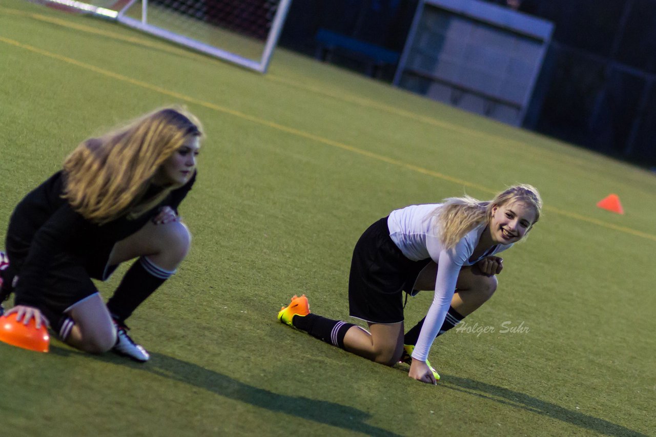 Bild 64 - C-Juniorinnen KT Training